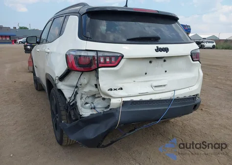 2019 Jeep Compass Altitude 4X4 из США, поврежденный, VIN 3C4NJDBB6KT792170